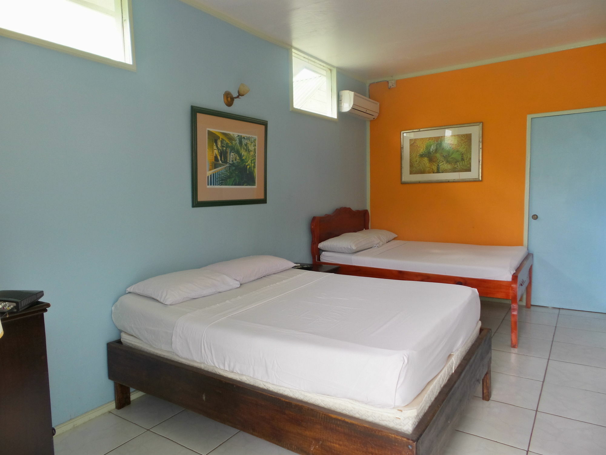 Capt. Harris Suites St. George's Εξωτερικό φωτογραφία
