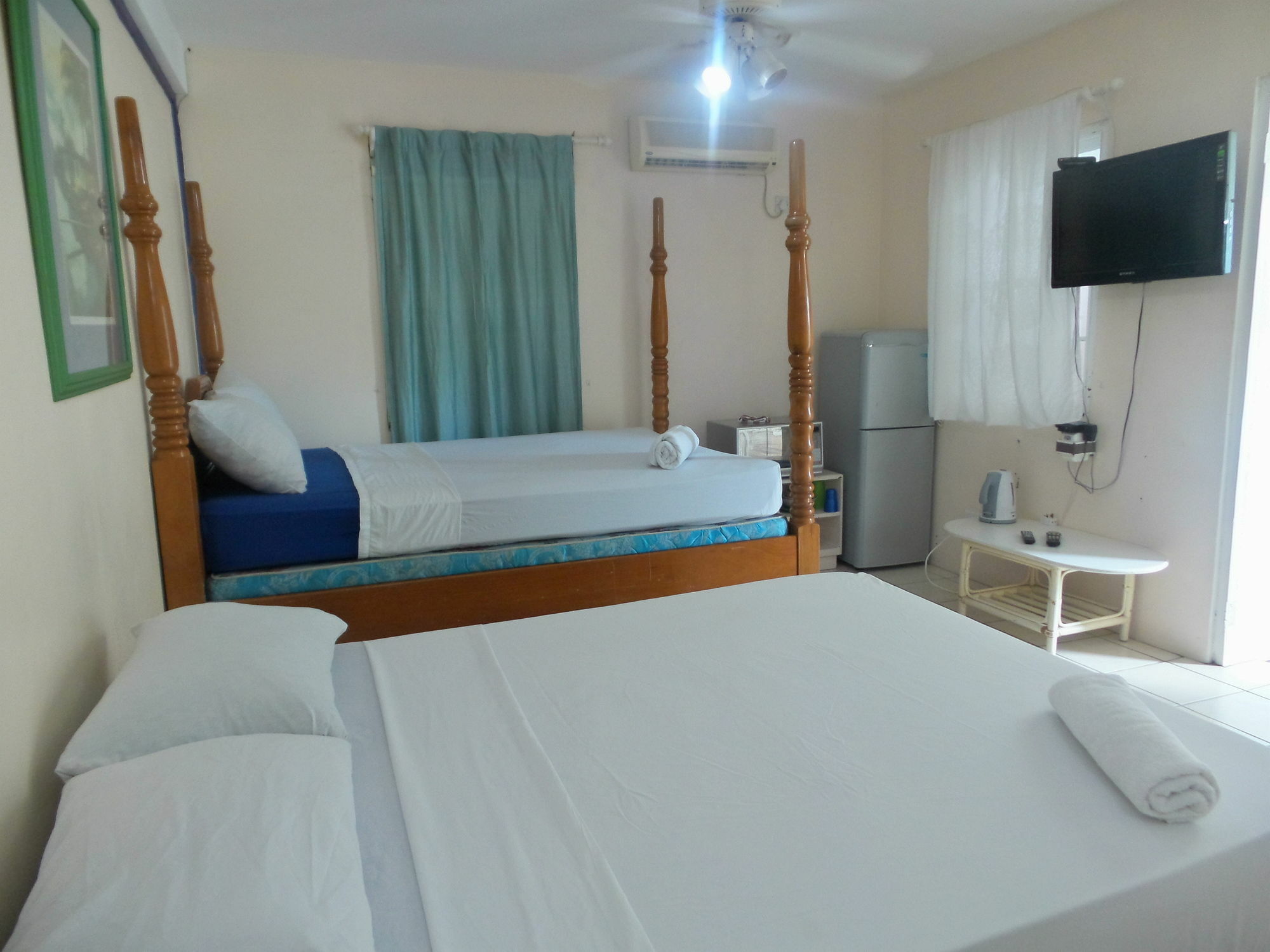 Capt. Harris Suites St. George's Εξωτερικό φωτογραφία